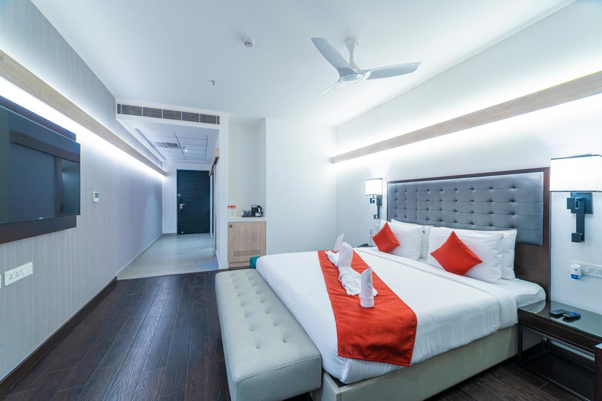 Hotel Deccan Serai Grande, Gachibowli, Hyderabad Exterior photo
